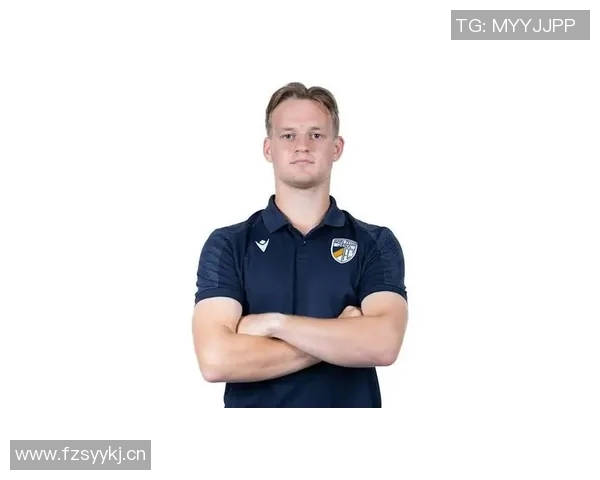 拜仁球员享受假期二门乌尔比希主动加练展现职业精神