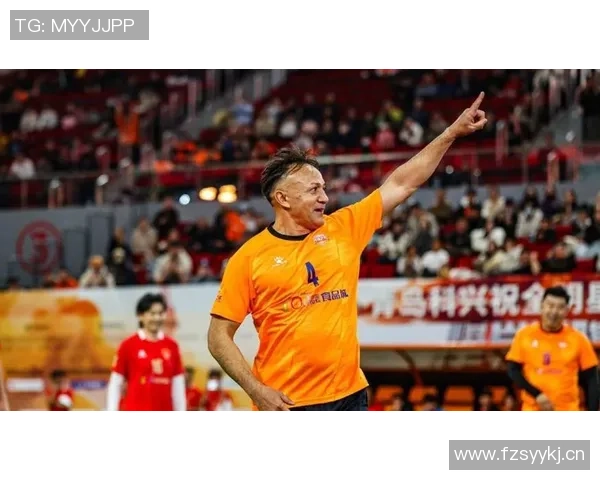 泰山功勋外援巴力斯塔重温旧梦在表演赛中闪耀破门展现默契