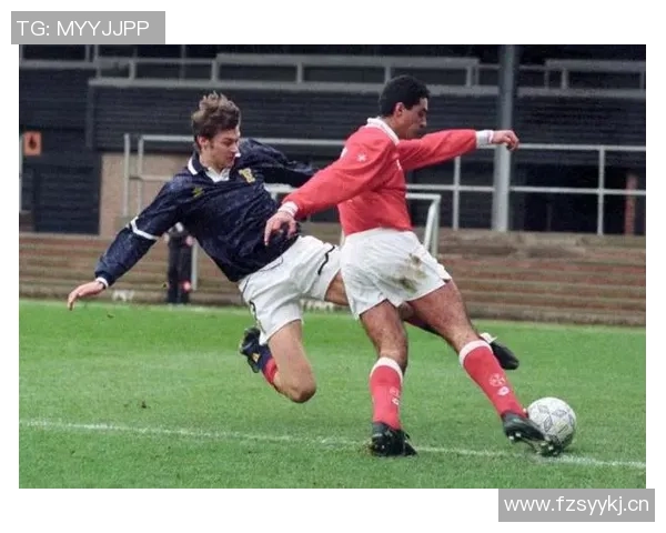 罗马前锋弗格森开场即被换下因脚踝伤病史球队不愿冒险 罗马前锋弗格森开场即被换下因脚踝伤病史球队不愿冒险