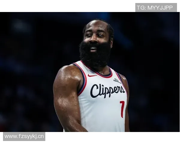 哈登主场揭幕战狂砍三十分七篮板七助攻感受无与伦比的激情与荣耀 哈登主场揭幕战狂砍三十分七篮板七助攻感受无与伦比的激情与荣耀